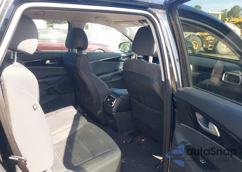 2016 Kia Sorento 2.4L L from USA, damaged, VIN 5XYPG4A36GG064025